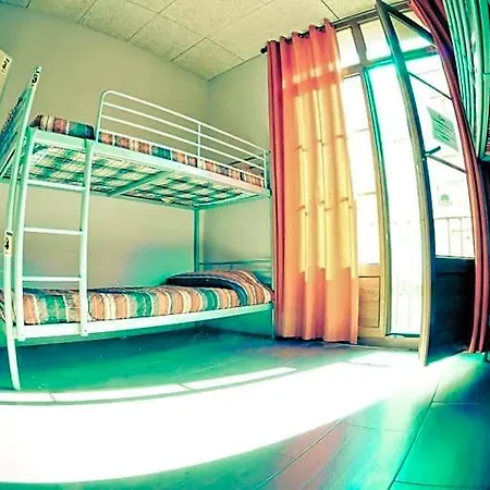 Hostel Be