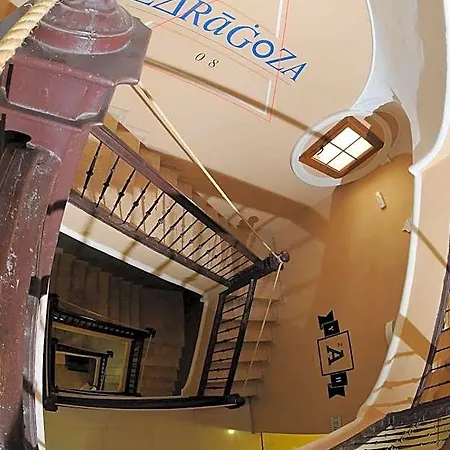 Hostel Be *