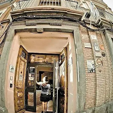 Hostel Be